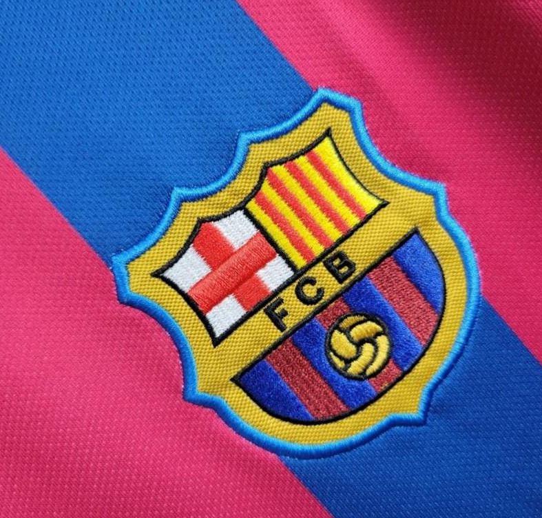 Barcelona Retro 05/06