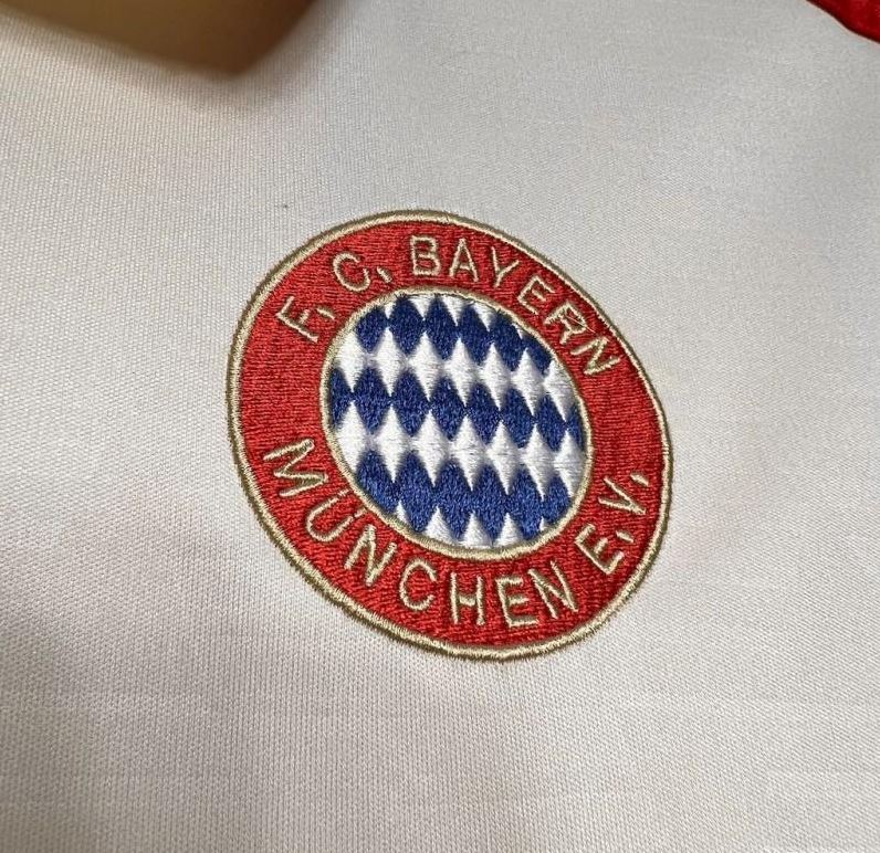 Bayern Visitante 24/25