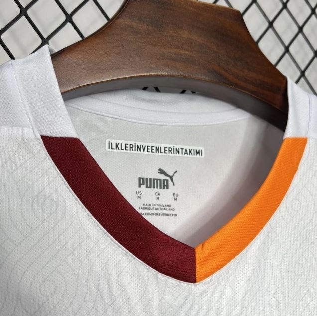 Galatasaray Visitante 24/25