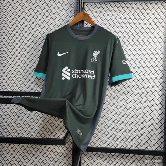 Liverpool Visitante 24/25