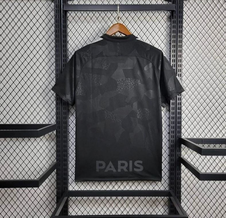 Paris Saint-Germain Retro Preta 17/18